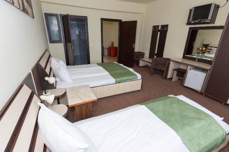 Pension Varadia Oradea Exterior photo